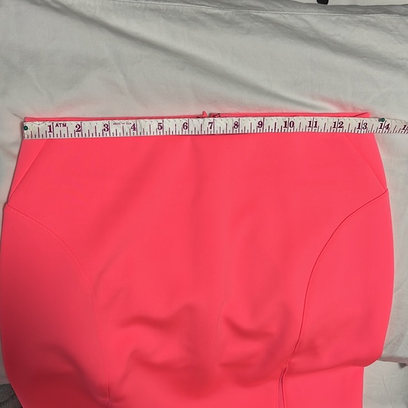 Guess Stretch Scuba Mesh Insert Pencil Skirt. New - Picture 7 of 9